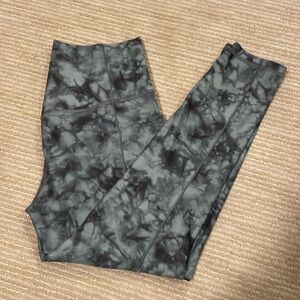 Athleta Salutation Stash Pocket II Printed 7/8 Leggings